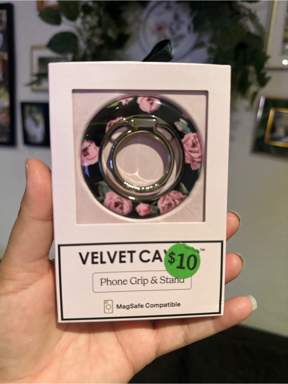 Velvet Caviar Black Phone Grip & Stand with Pink Rose Print
